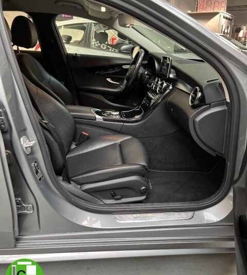 MERCEDES – Clase C – C 400 4Matic Automatic Exclusive