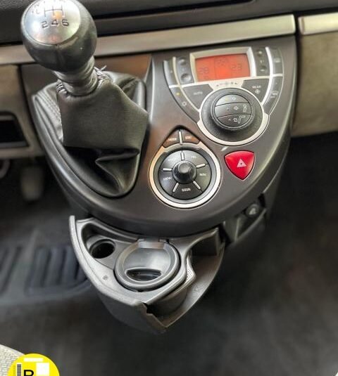 PEUGEOT – 807 – SV 2.2 HDi 130 FAP