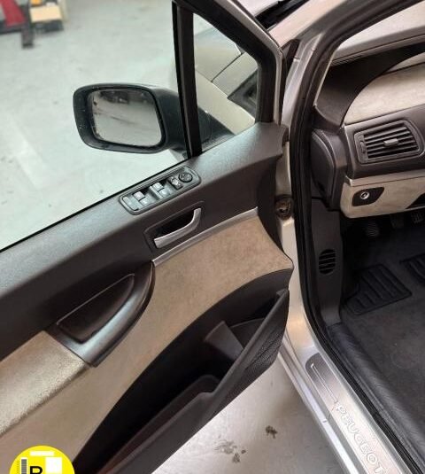 PEUGEOT – 807 – SV 2.2 HDi 130 FAP