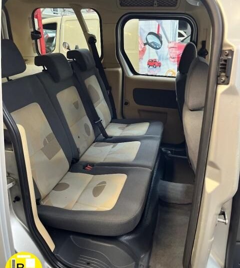 FORD – Transit connect
