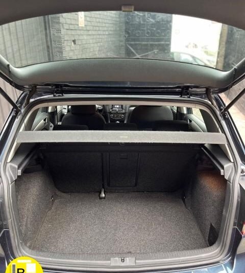 VOLKSWAGEN – Golf – 1.6 TDI DPF 5p. Sport Edition
