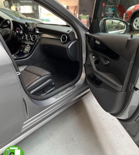 MERCEDES – Clase C – C 400 4Matic Automatic Exclusive